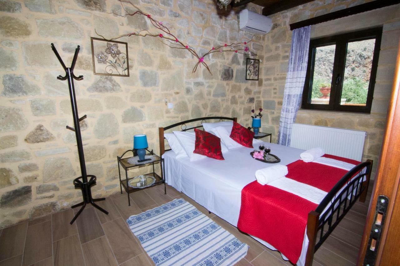 Mansion Rokka Villa Kissamos Exterior photo